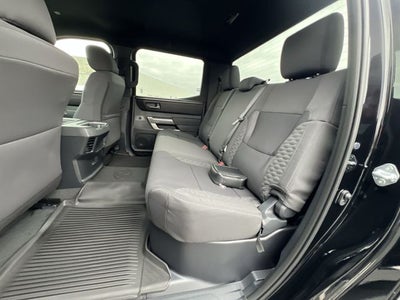 2025 Toyota TUNDRA 4X4 SR5