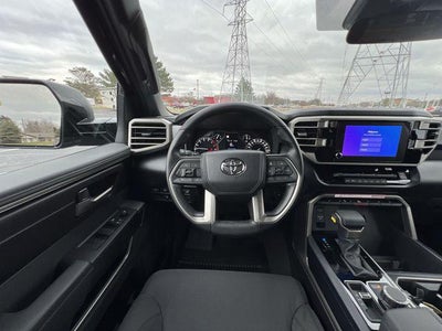 2025 Toyota TUNDRA 4X4 SR5