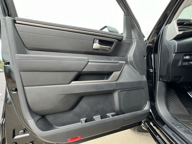 2024 Toyota TUNDRA 4X4 SR5