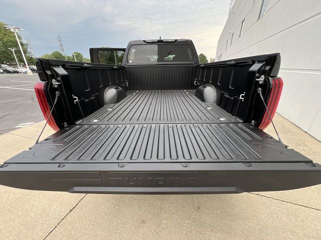 2024 Toyota TUNDRA 4X4 SR5