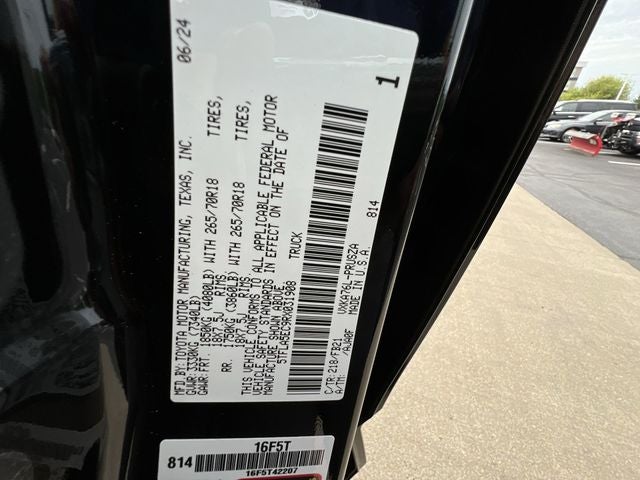 2024 Toyota TUNDRA 4X4 SR5