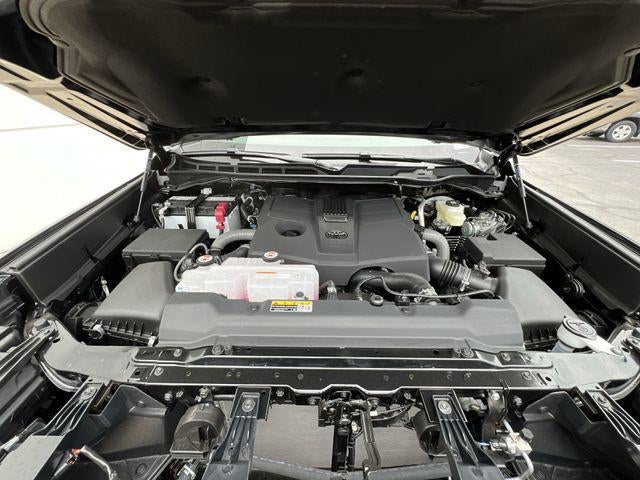 2024 Toyota TUNDRA 4X4 SR5
