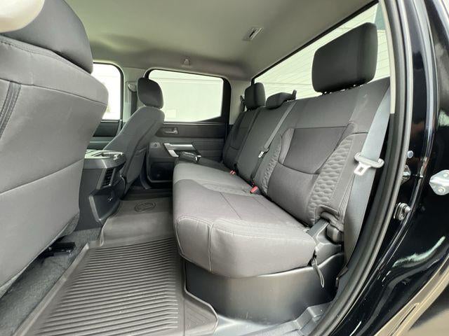 2024 Toyota TUNDRA 4X4 SR5