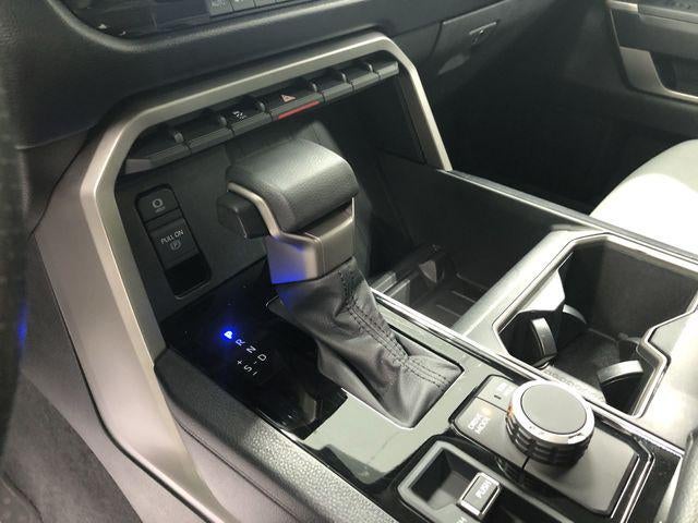 2024 Toyota TUNDRA 4X4 SR5