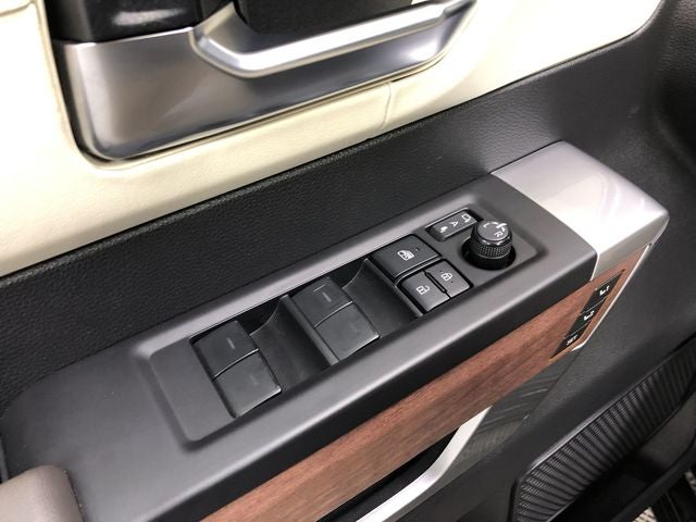 2022 Toyota TUNDRA 4X4 1794