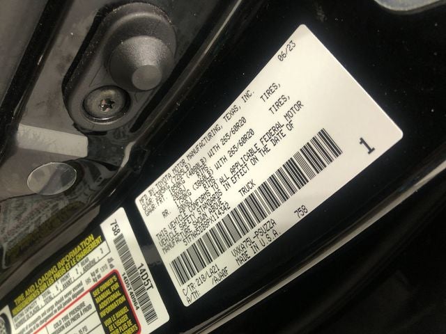 2023 Toyota TUNDRA 4X4 Platinum