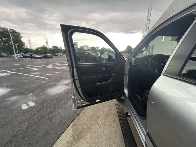 2024 Toyota Tundra i-FORCE MAX Platinum