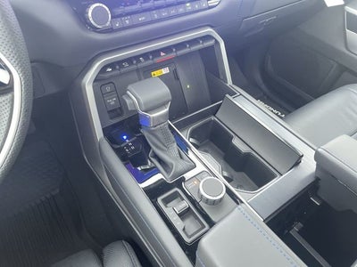 2024 Toyota Tundra i-FORCE MAX Platinum