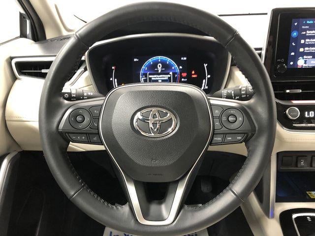 2023 Toyota Corolla Cross XLE