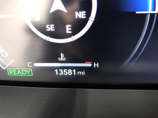 2024 Toyota CROWN XLE