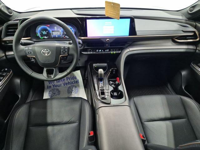 2025 Toyota CROWN Nightshade