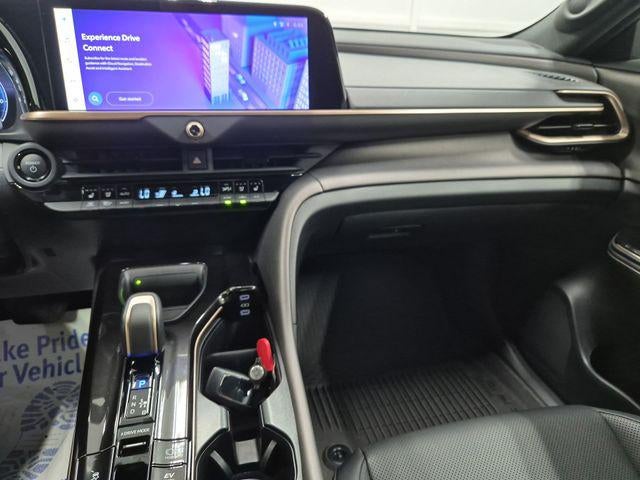 2025 Toyota CROWN Nightshade