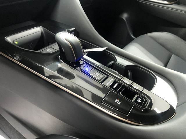 2025 Toyota CROWN SIGNIA Limited