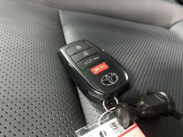 2025 Toyota CROWN SIGNIA Limited