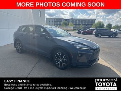 2025 Toyota CROWN SIGNIA XLE