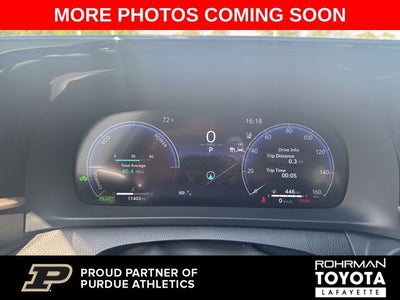 2025 Toyota CROWN SIGNIA XLE