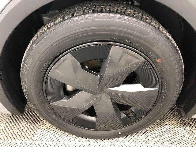 2023 Toyota Prius LE