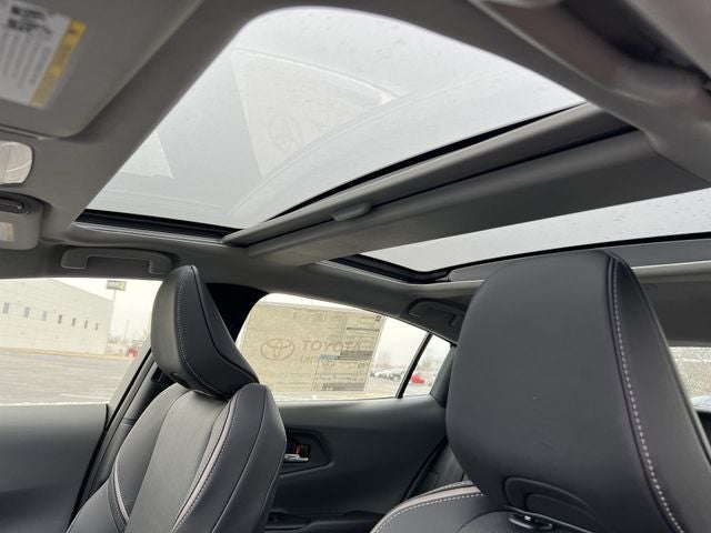 2024 Toyota PRIUS XLE