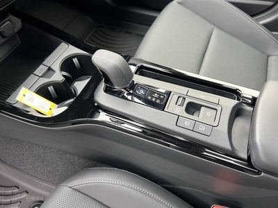 2024 Toyota PRIUS XLE