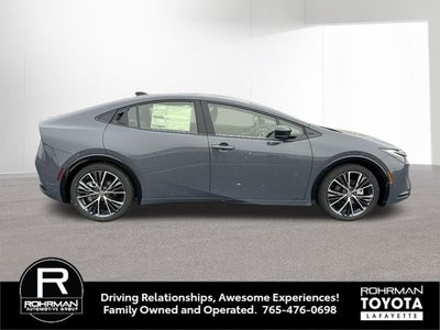 2024 Toyota PRIUS XLE