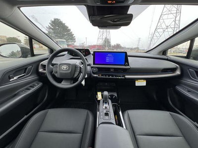 2024 Toyota PRIUS XLE