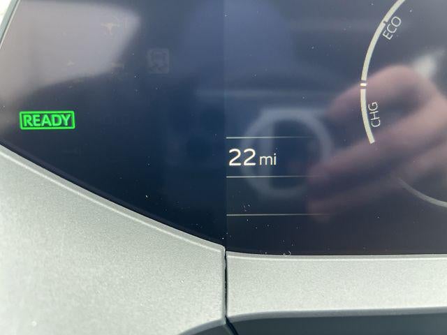 2024 Toyota PRIUS XLE