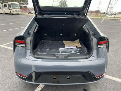 2024 Toyota PRIUS XLE