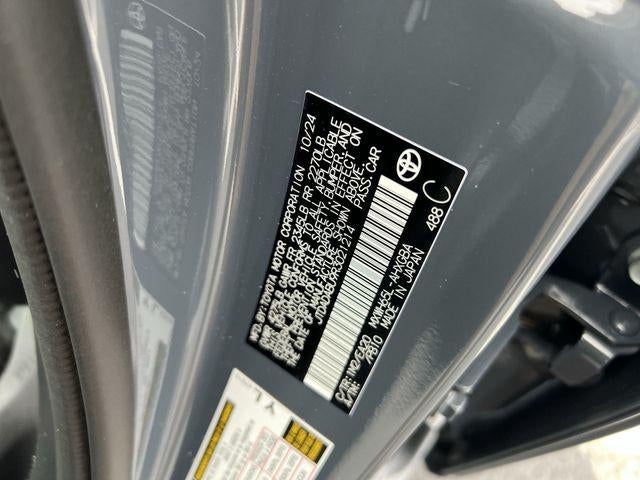 2024 Toyota PRIUS XLE