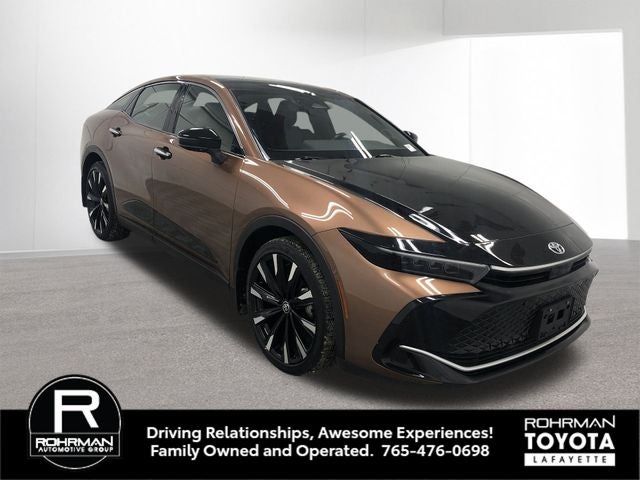 2023 Toyota Toyota Crown PLT Platinum