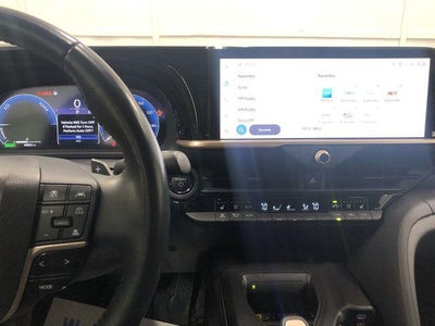 2023 Toyota Toyota Crown PLT Platinum