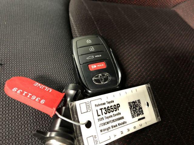 2025 Toyota COROLLA HYBRID SE