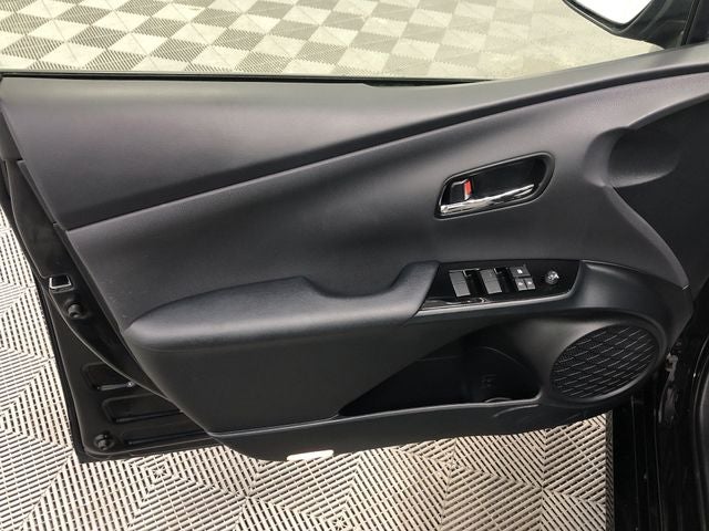 2022 Toyota Prius XLE
