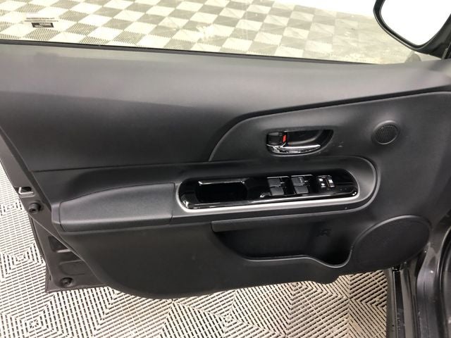 2017 Toyota PRIUS c Two