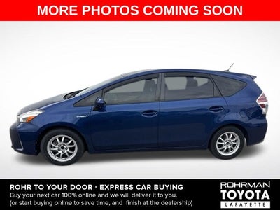 2016 Toyota Prius v Three