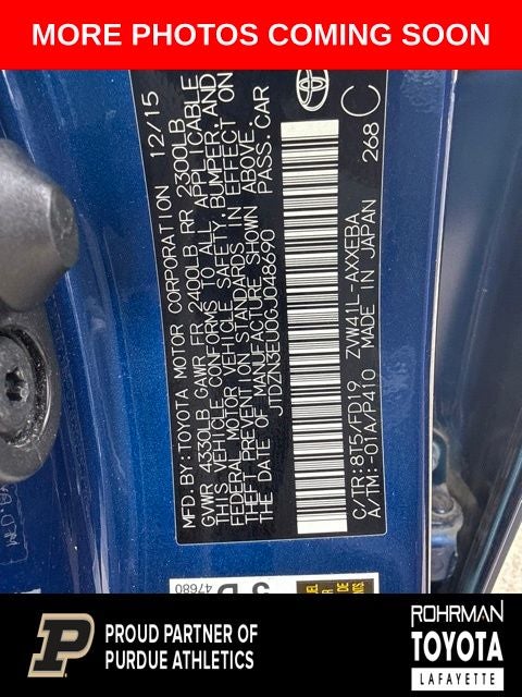 2016 Toyota Prius v Three