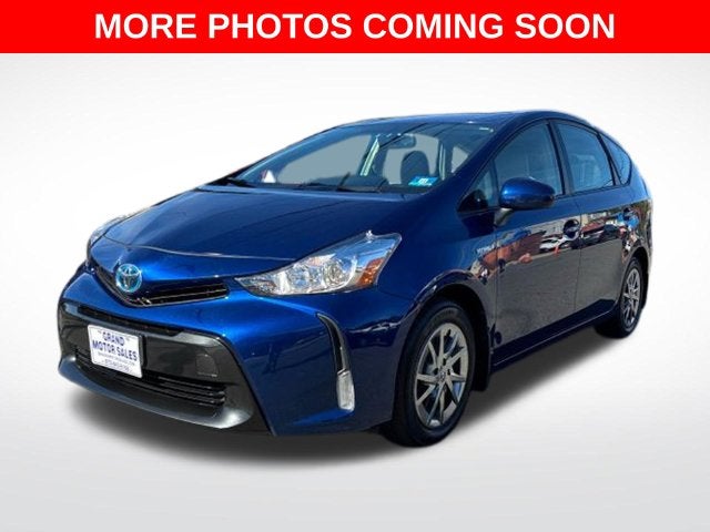 2017 Toyota Prius v Four