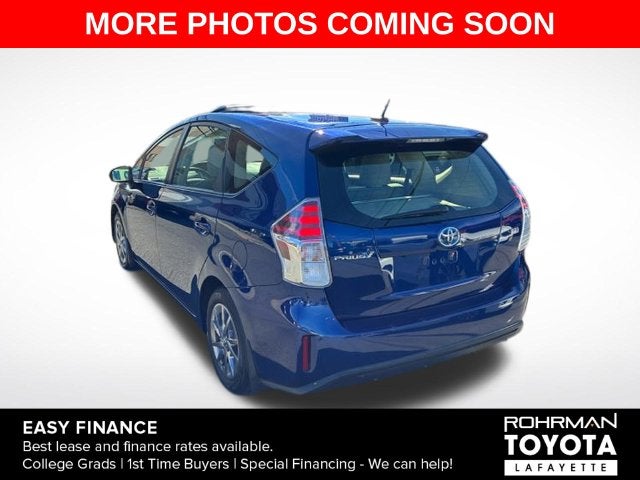 2017 Toyota Prius v Four
