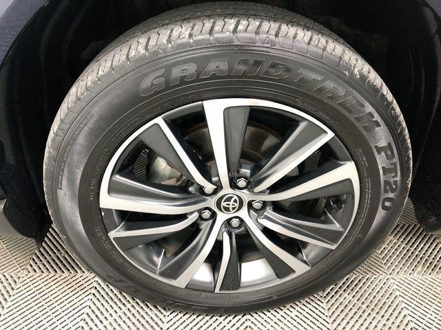 2024 Toyota Venza LE