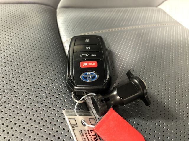 2021 Toyota Venza XLE XLE