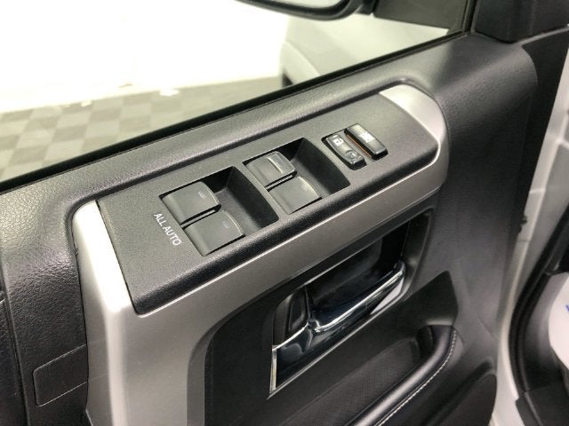2018 Toyota 4Runner SR5 - Photo 14