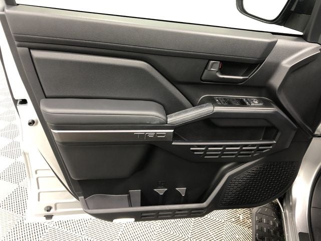 2025 Toyota 4RUNNER HYBRID TRD Off Road