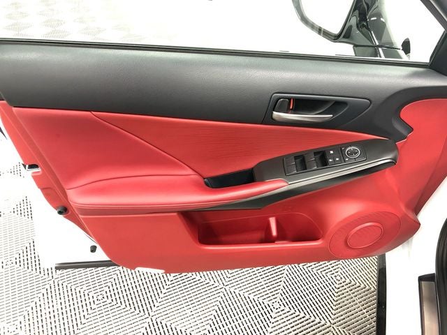 2023 Lexus IS 300