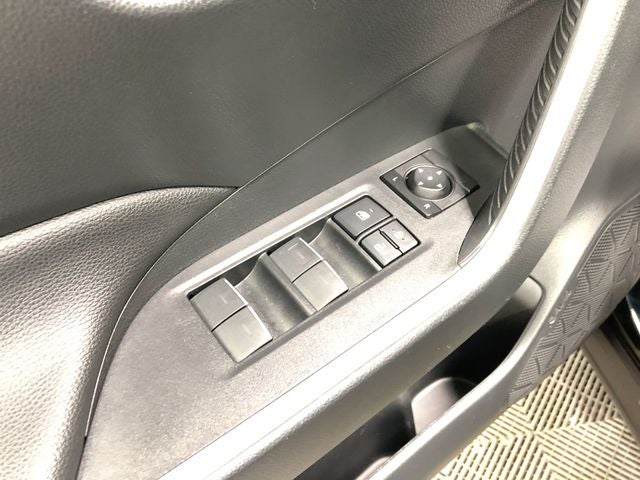2022 Toyota RAV4 SE - Photo 13