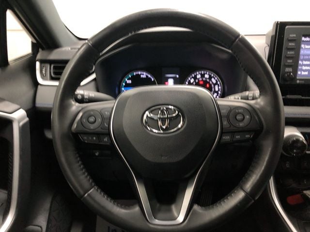 2022 Toyota RAV4 SE - Photo 16