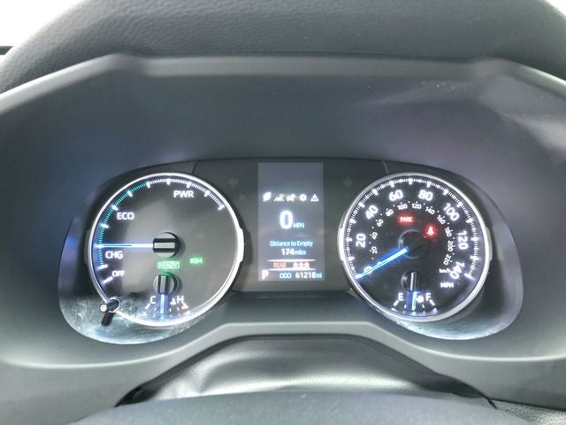 2022 Toyota RAV4 SE - Photo 17