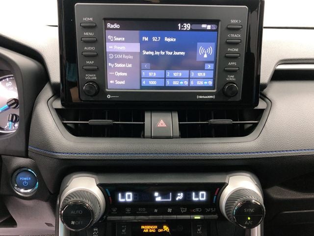 2022 Toyota RAV4 SE - Photo 20