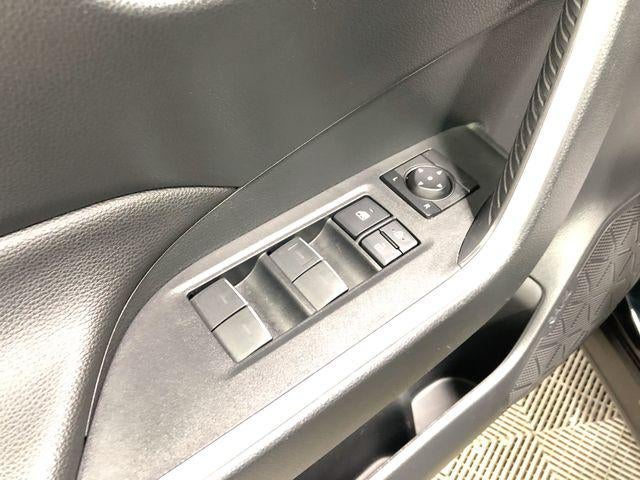 2022 Toyota RAV4 SE - Photo 44