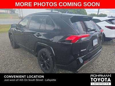 2022 Toyota RAV4 Hybrid SE