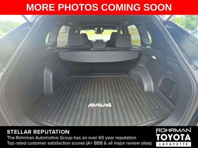 2022 Toyota RAV4 Hybrid SE