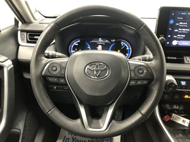 2023 Toyota RAV4 HYBRID XLE Premium